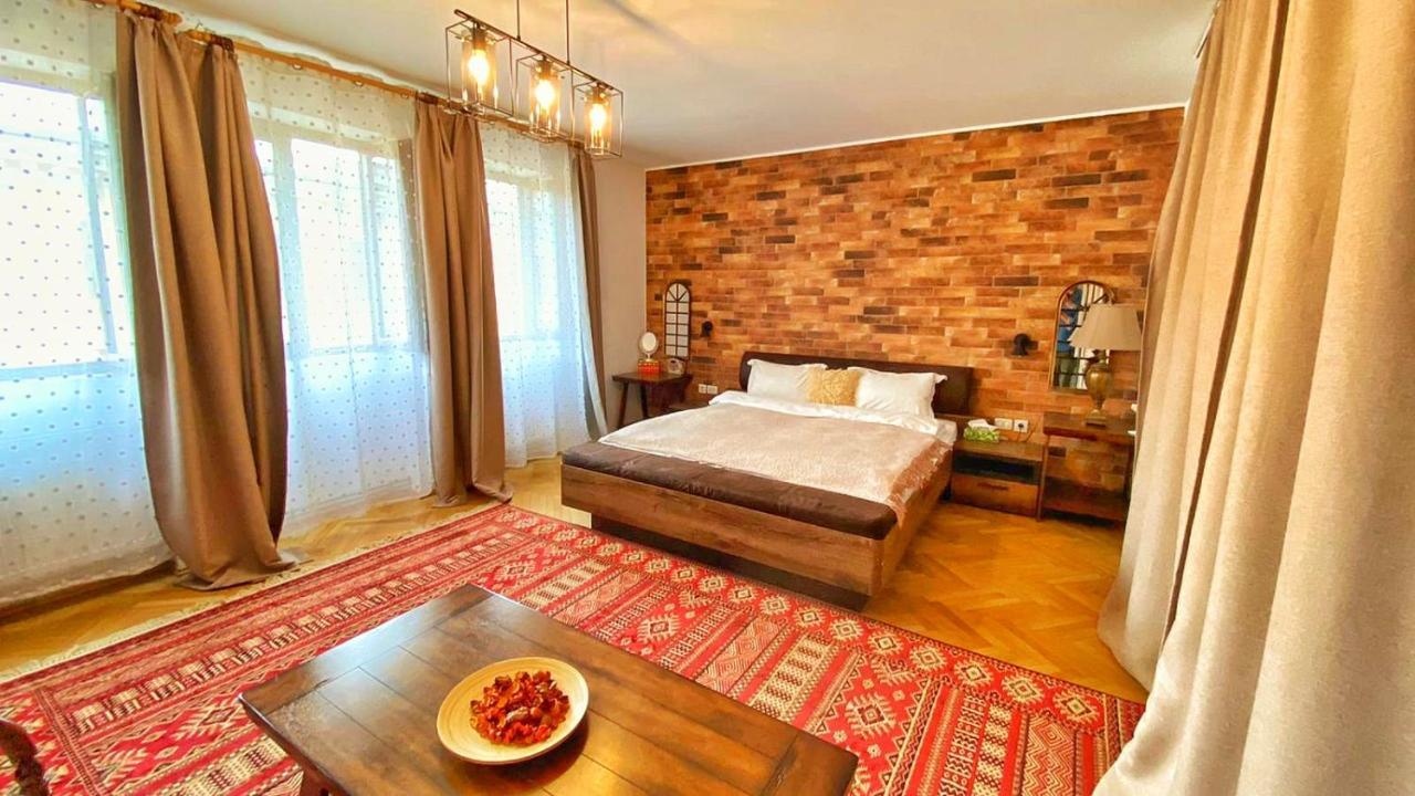 City Center Bed And Beyond Bukares Bagian luar foto
