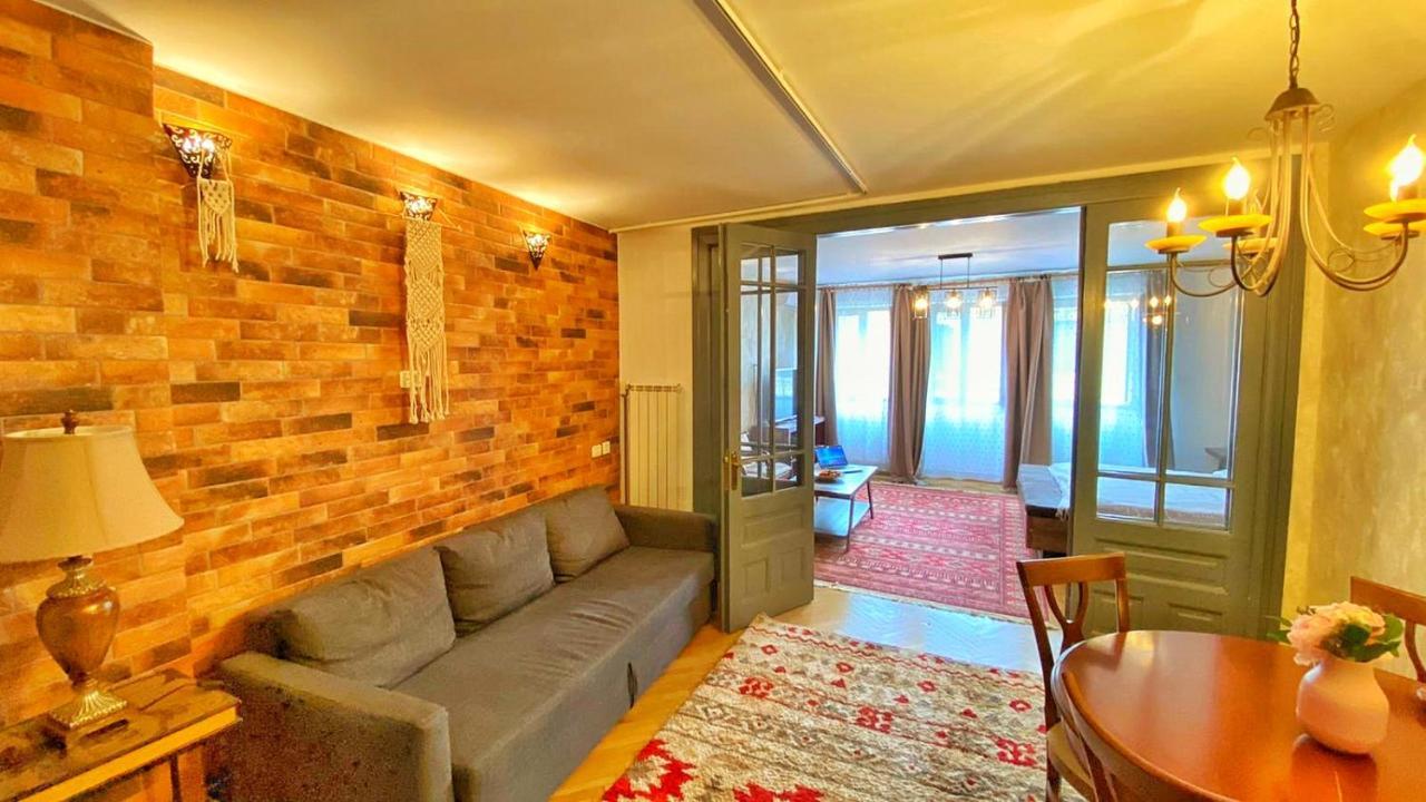 City Center Bed And Beyond Bukares Bagian luar foto